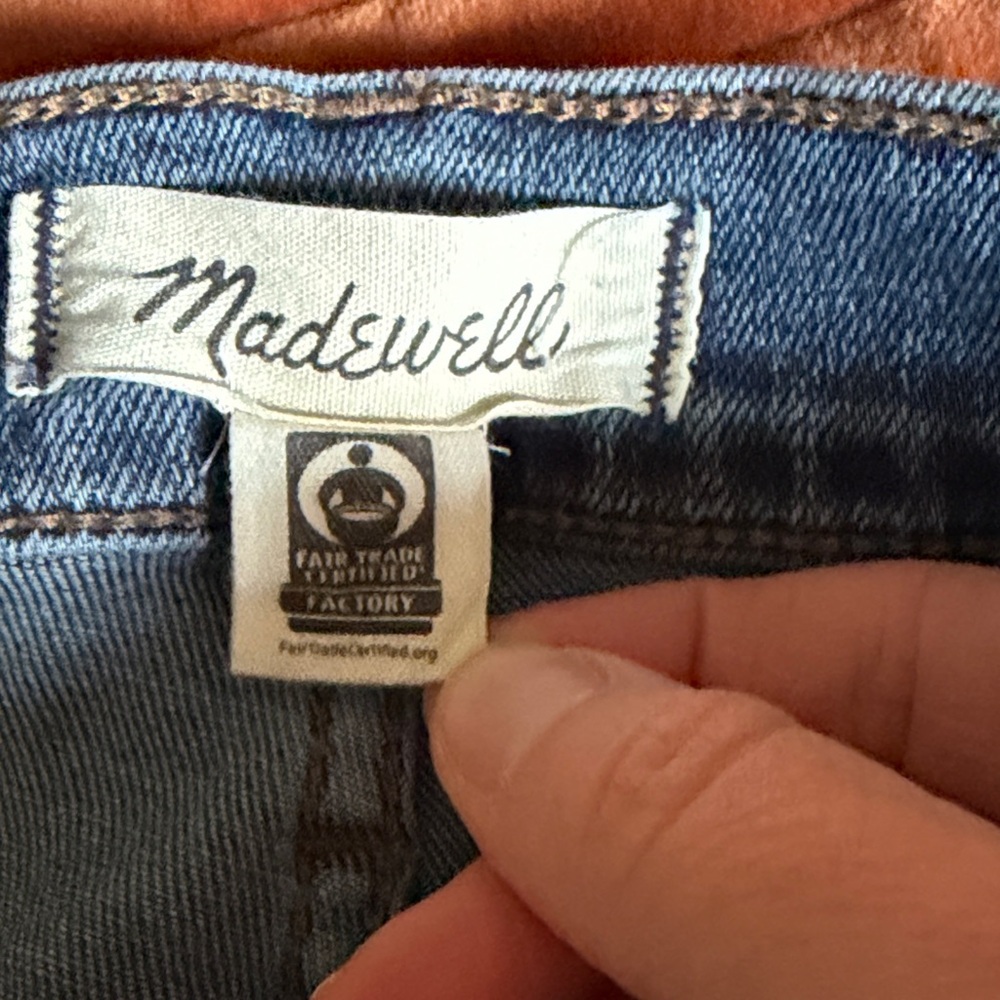 Madewell Kick Out Crop Jeans in Lenoir Wash - Picture 2 of 5